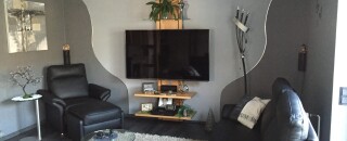 Wohnzimmer mit Wema-Wanddesign unterschiedlich gestaltet, Putz aus Baumwolle, Wohngesundheit mit vielen Vorteilen.